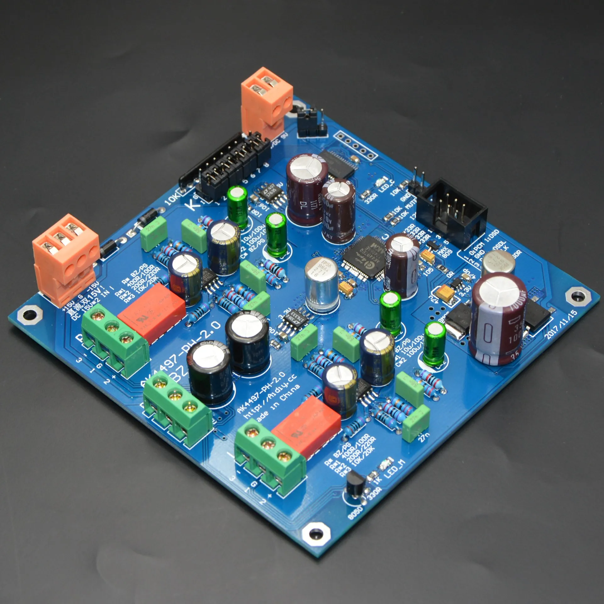 

AK4497EQ DAC Decoder Evaluates Balanced Line I2S/DSD Input with Soft Control