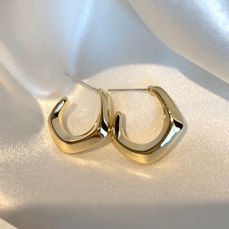 

Vintage Elegant Geometric Round Shape Earrings for Women S925 Needle Stud High Quality Jewelry Wedding Party Anniversary Gift