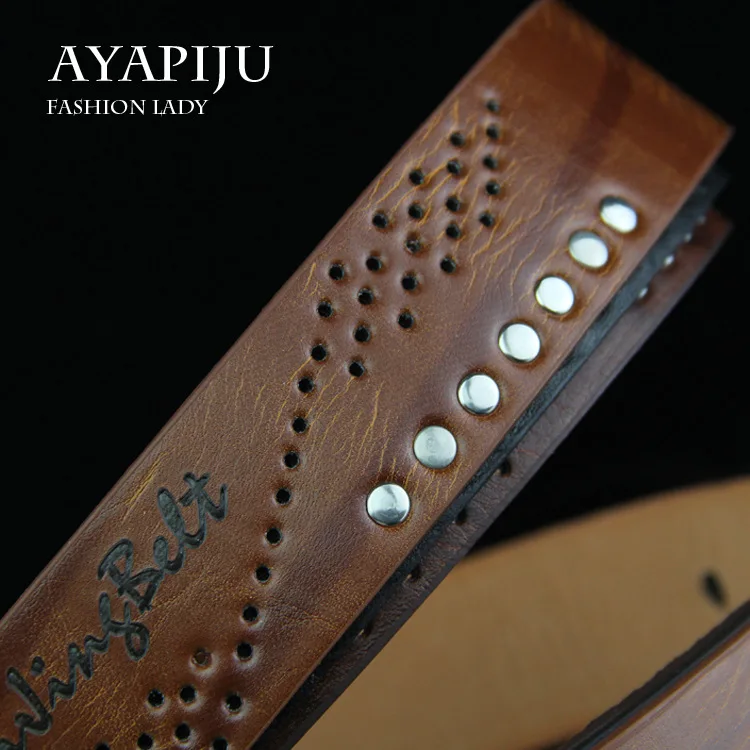 Мужской ремень с заклепками и пряжкой Модный повседневный для джинсов в стиле