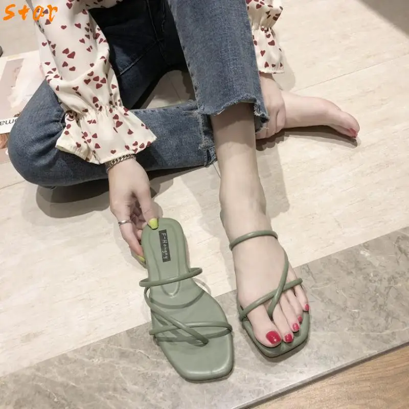 

Women's Slippers, Summer Fashion, Cross-woven Sandals And Slippers, Women's Flat-bottomed Beach Shoes, Women's Sandals Outside