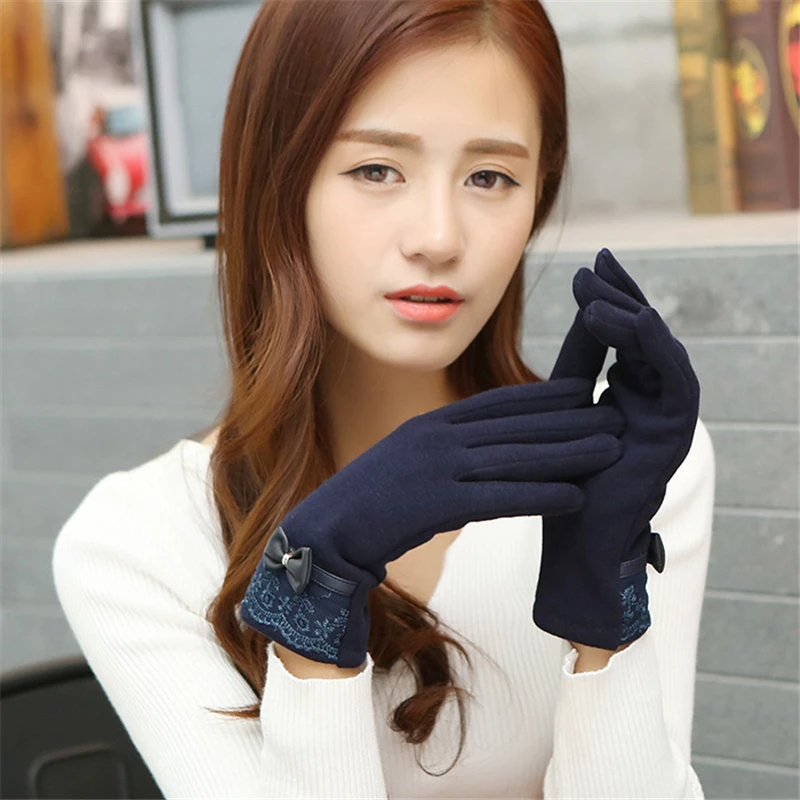 

New Winter Female Warm Cashmere Mittens Thick Women Touch Screen Driving Lace Patchwork Wrist Gloves