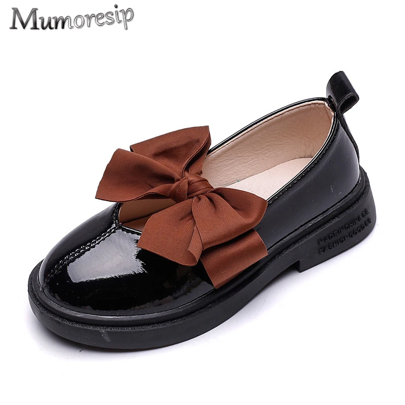 

Брендовая обувь Mumoresip для девочек, детская кожаная обувь для свадебвечерние, шоу, детская повседневная мягкая обувь на плоской подошве, черн...