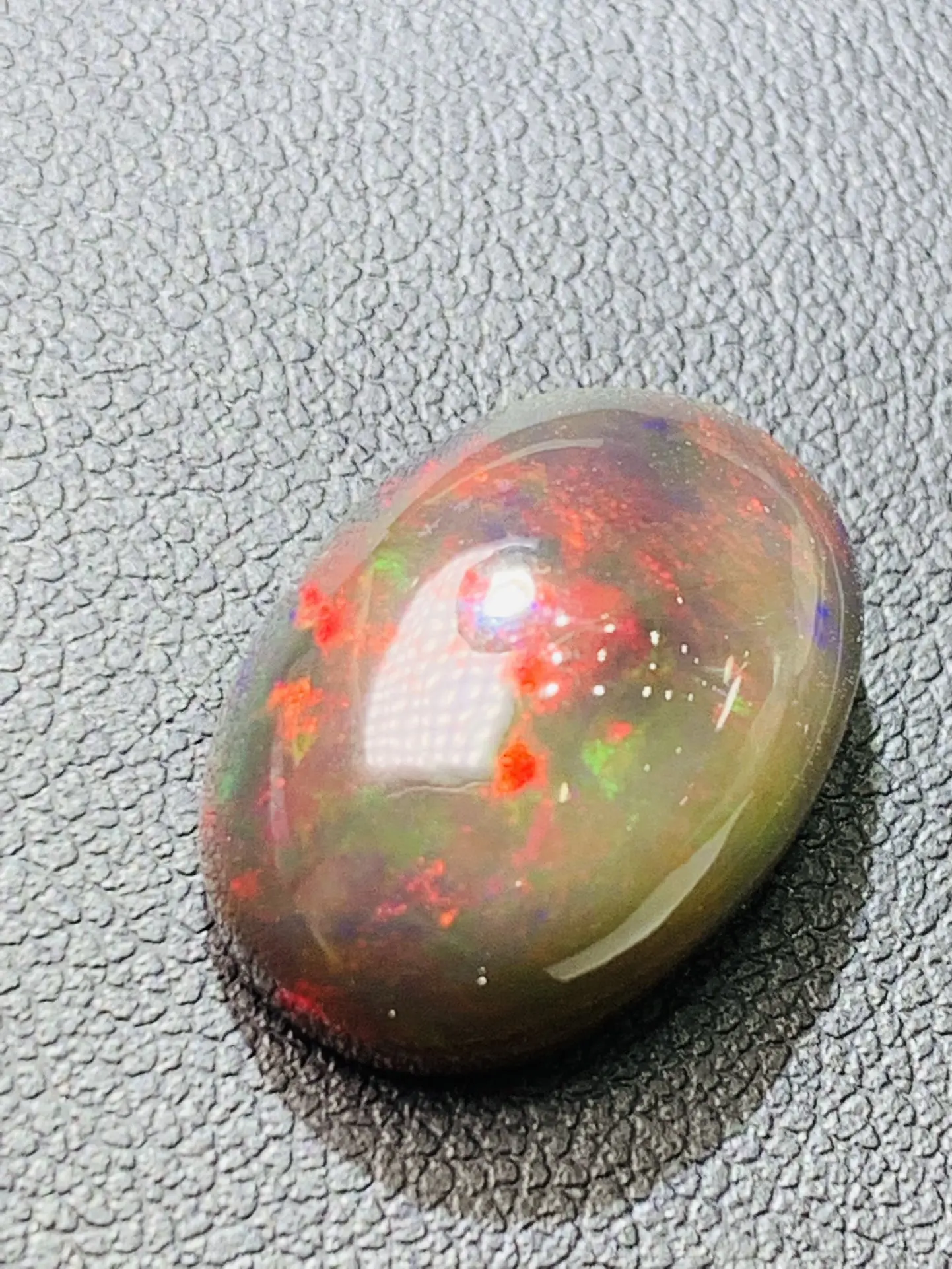 Pure natural opal Can be inlaid rings or pendants Colorful colors Round shape joyeria edelstenen natuurlijke  loose gemstones