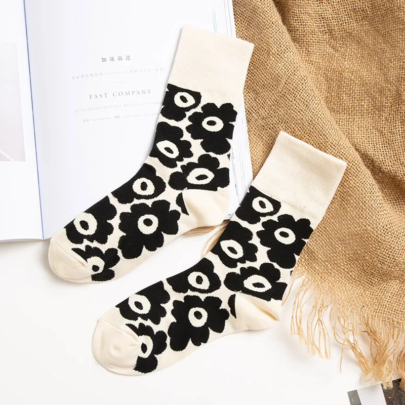 

Socks Women Flowers Woman Sock Cotton Happy Colorful Standard High Sox High Quality Ladies Spring Autumn Trendy Lady Skarpetki