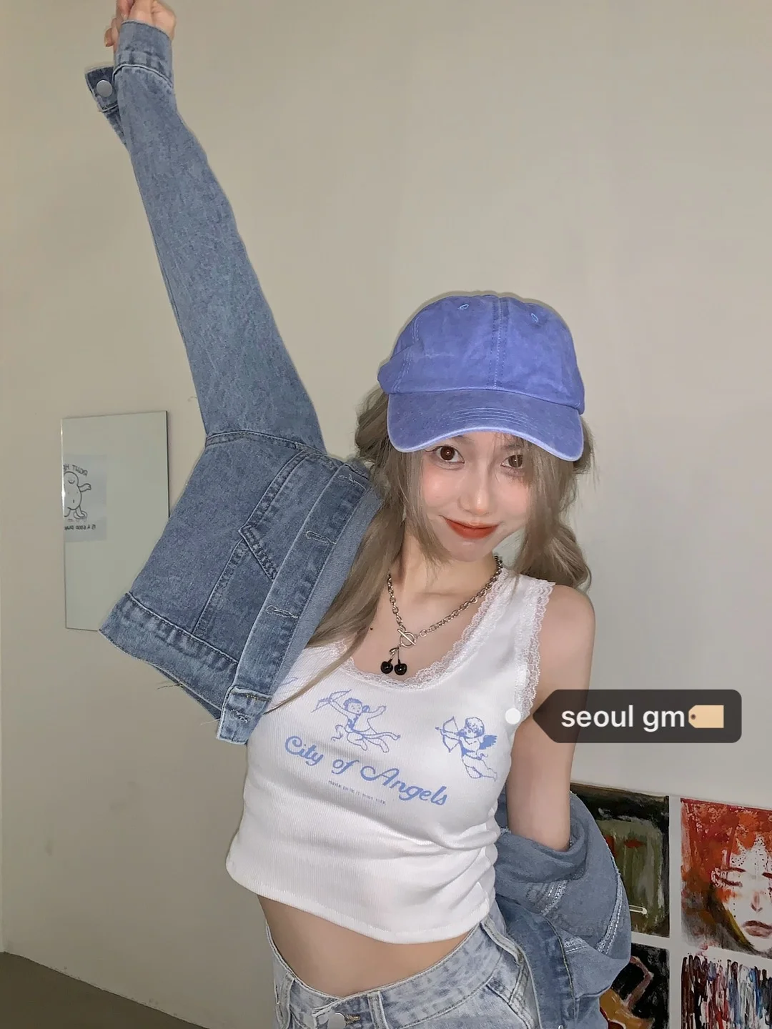 С машинкой идет осторожно в Корейском стиле иностранном изящный кружевной