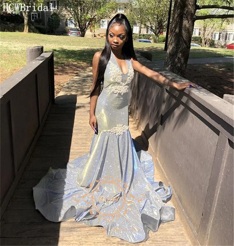 

Shiny Sliver African Mermaid Evening Dress With Crystals V Neck Sweep Train Long Black Girl Pageant Dresses Graduation Prom Gown