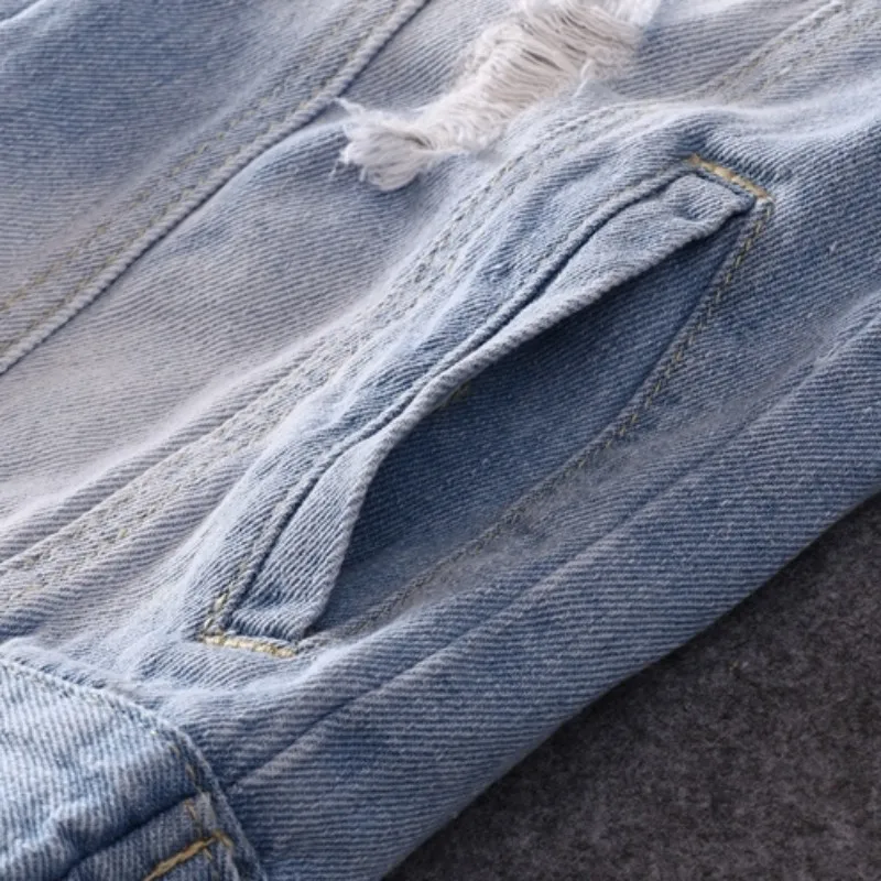 

2021 Spring Summer Korean Slim Light Blue Men Denim Vest Sleeveless Ripped Hole Jeans Coat Waistcoat Casual Male Fashion Clothes