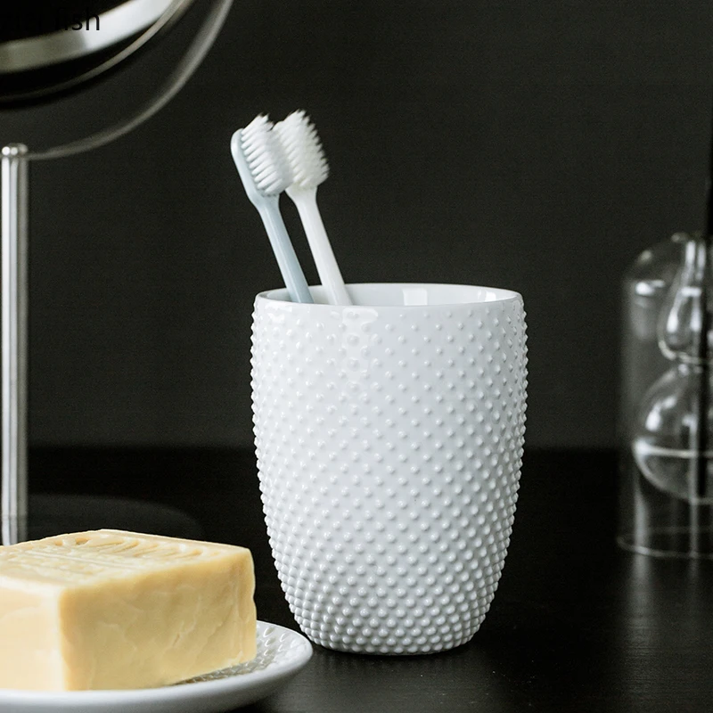 Bathroom Set Four-piece Ceramic American Toiletries Kit Hand Sanitizer Bottle Brush Cup Soap Box | Дом и сад