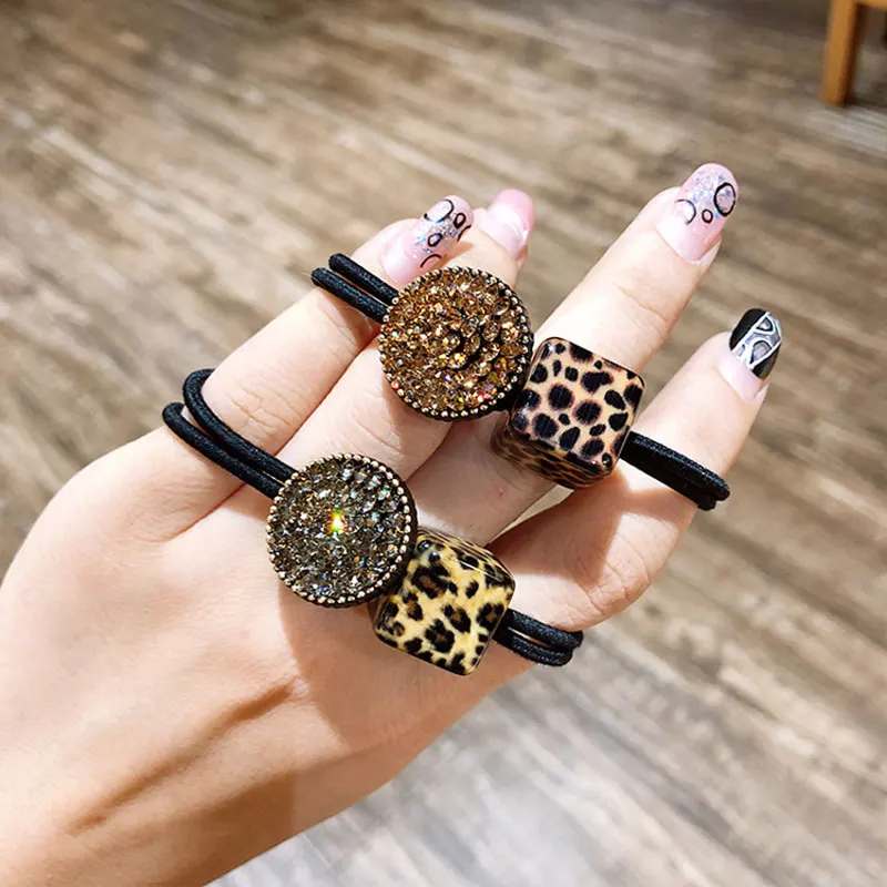 

2021 New Women Girls Hair Ropes Crystal Leopard Elastic Rubber Band Fashion Ponytail Holders Hair Tie Hair Accessories Wholesale