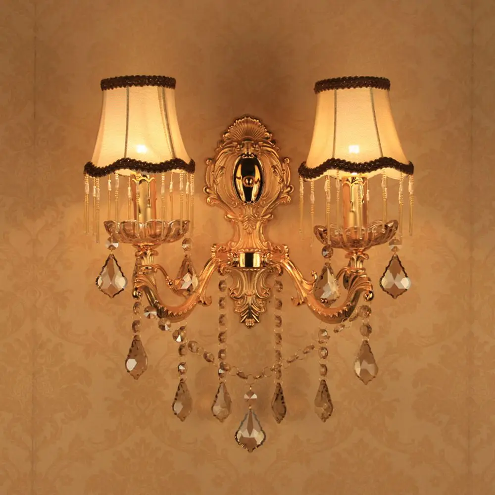 Европейские золотые резные настенные светильники из сплава и ткани Хрустальный