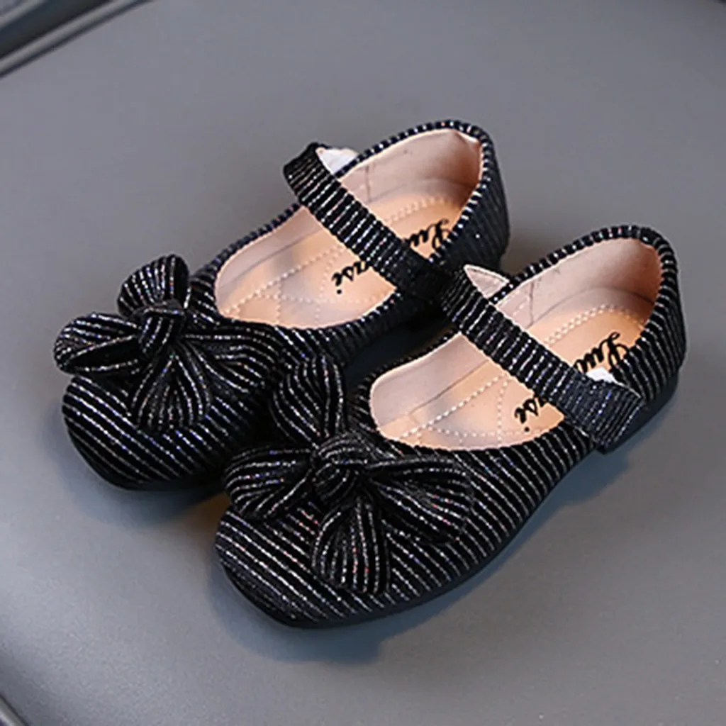 Сандалии для маленьких девочек одежда малышей однотонные туфли из искусственной