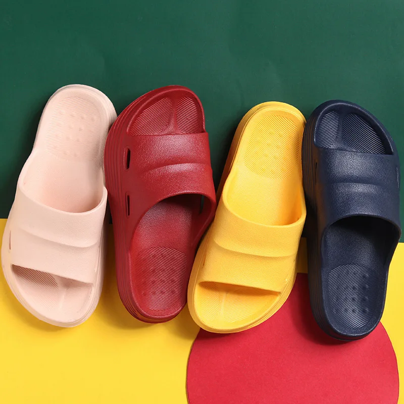 

Wholesale Home Solid Color Slippers Men Outdoor Anti-Slip Indoor Bath Soft Bottom Bathroom Sandals Women In Four Seasons Slides