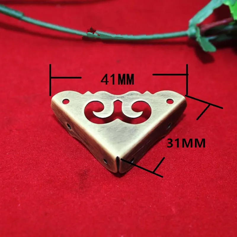 

Латунные боковые углы, мебельные углы, треугольное филе, высококлассные декоративные листовые медные кошельки с ластовицей, искусственная ...