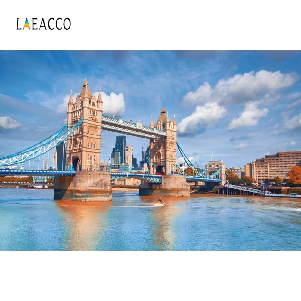 Laeacco голубое небо белые облака лондонская башня мост река таза Фото фоны