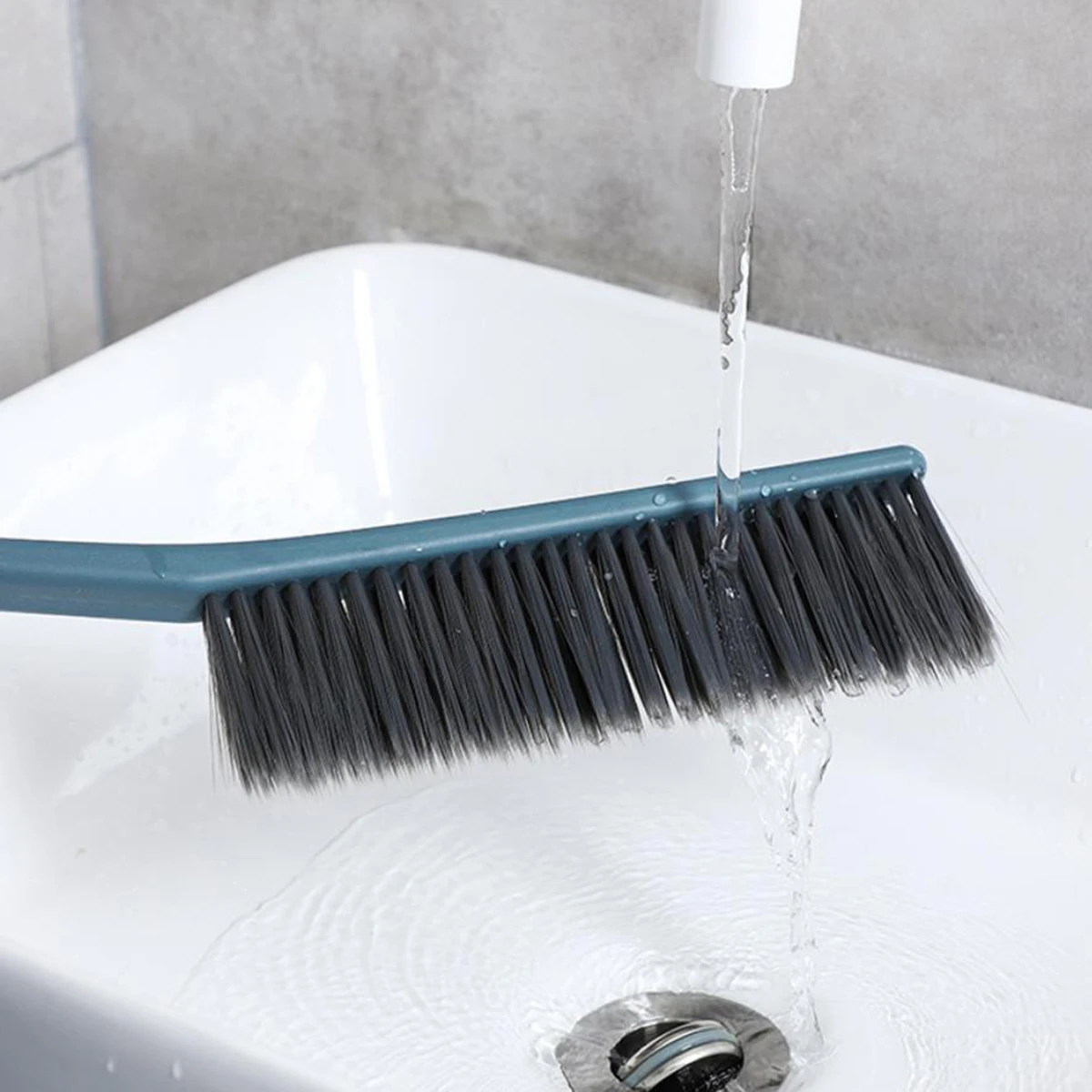 Многофункциональная моющаяся щетка для кровати простая мягкая пыли с длинной