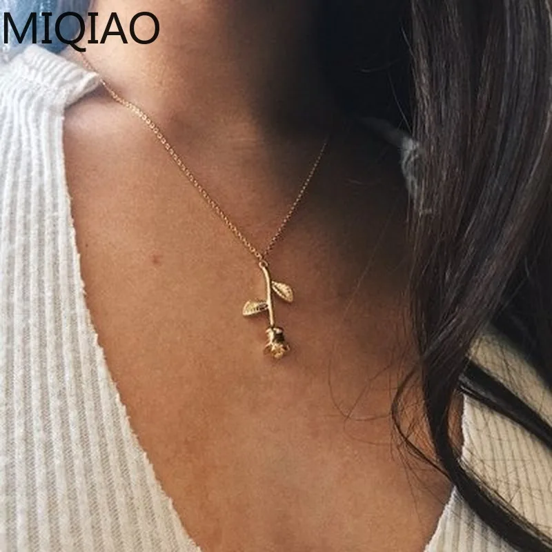 

Necklace New Jewelry Exquisite Color Rose Pendant Necklace Girlfriend Valentine's Day Gift Necklace Women Gold Chain Necklace