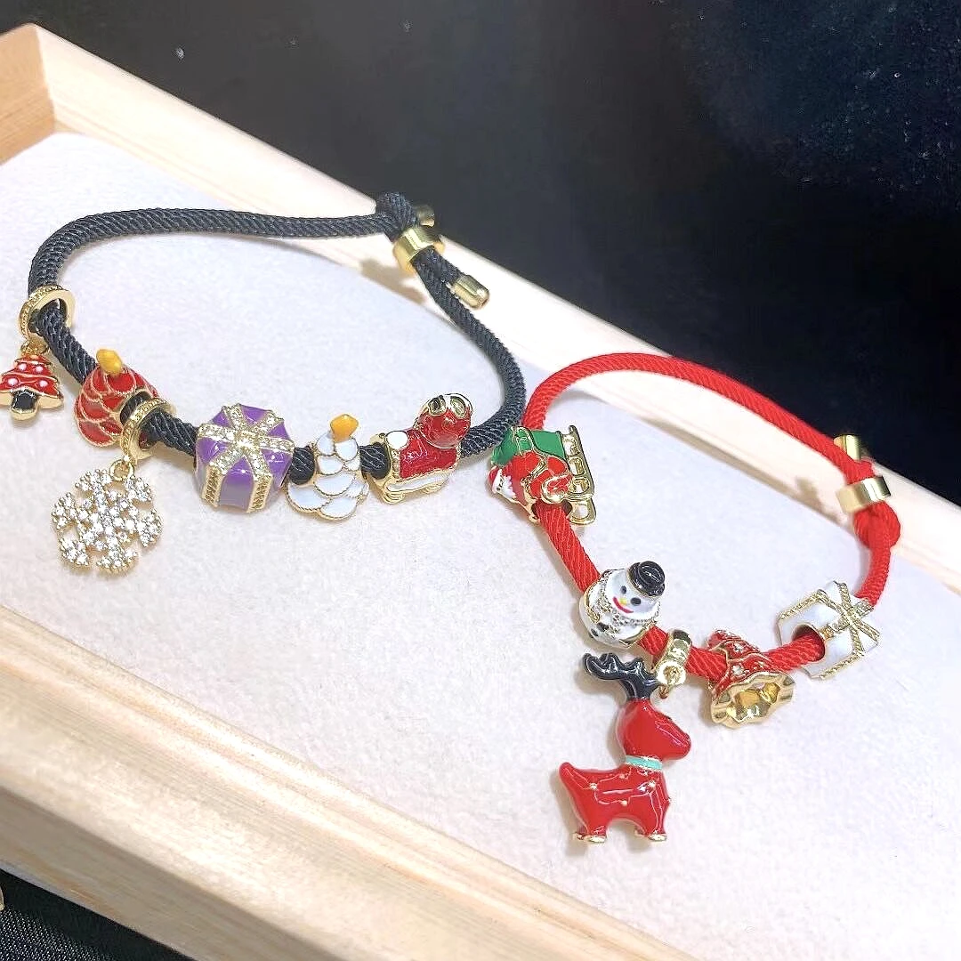 

5Pcs Christmas bracelets, high quality Enamel Santa Claus Christmas tree charm Rope string colourful bracelet for gIfts 2022