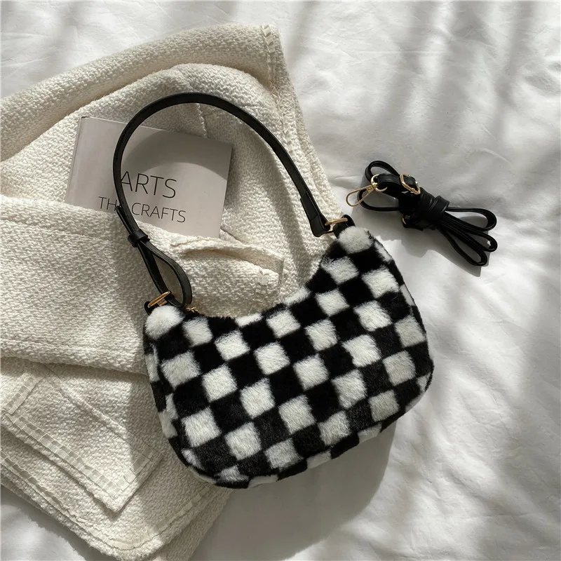 

New Women's Faux Fur Shoulder Bags Hit Color Plaid Ladies Soft Plush Hobos Handbags Stitching Check Pattern Female Underarm Bag