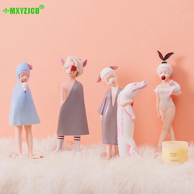 Украшения из смолы в виде девушек съедают сахар окрашенные раньше подарки для