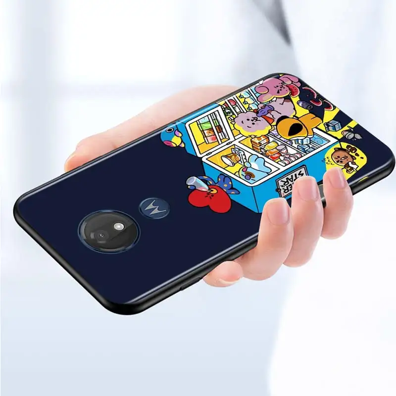 

Cute kpop Cartoon for Motorola G9 G8 G E7 E6 One Play Marco Hyper Fusion Stylus Power Edge Plus Black Phone Case