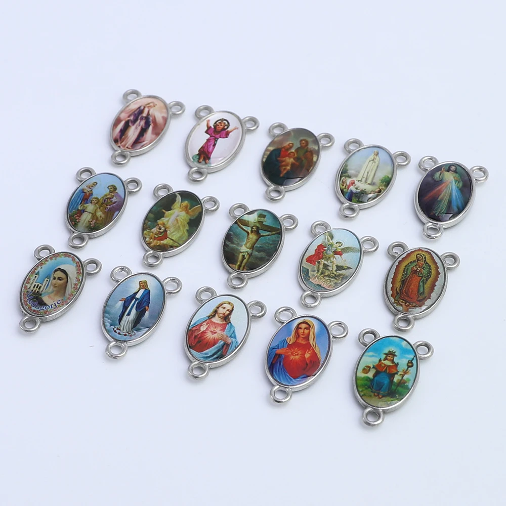 100 штук в ассортименте двусторонние центральные части медалей святой семьи