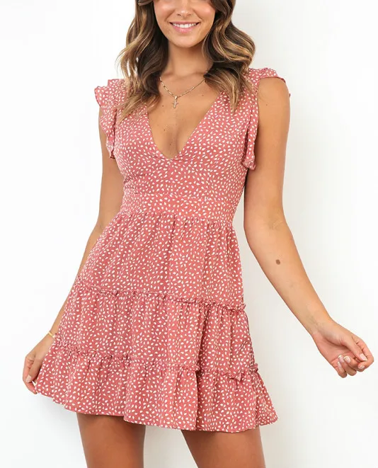 Женское платье с глубоким вырезом гофрированное в горошек завышенной талией