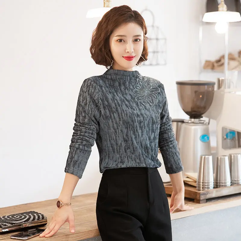 Бархатный пуловер с вышивкой бриллиантами утепленный сетчатый топ Осень-зима 2020