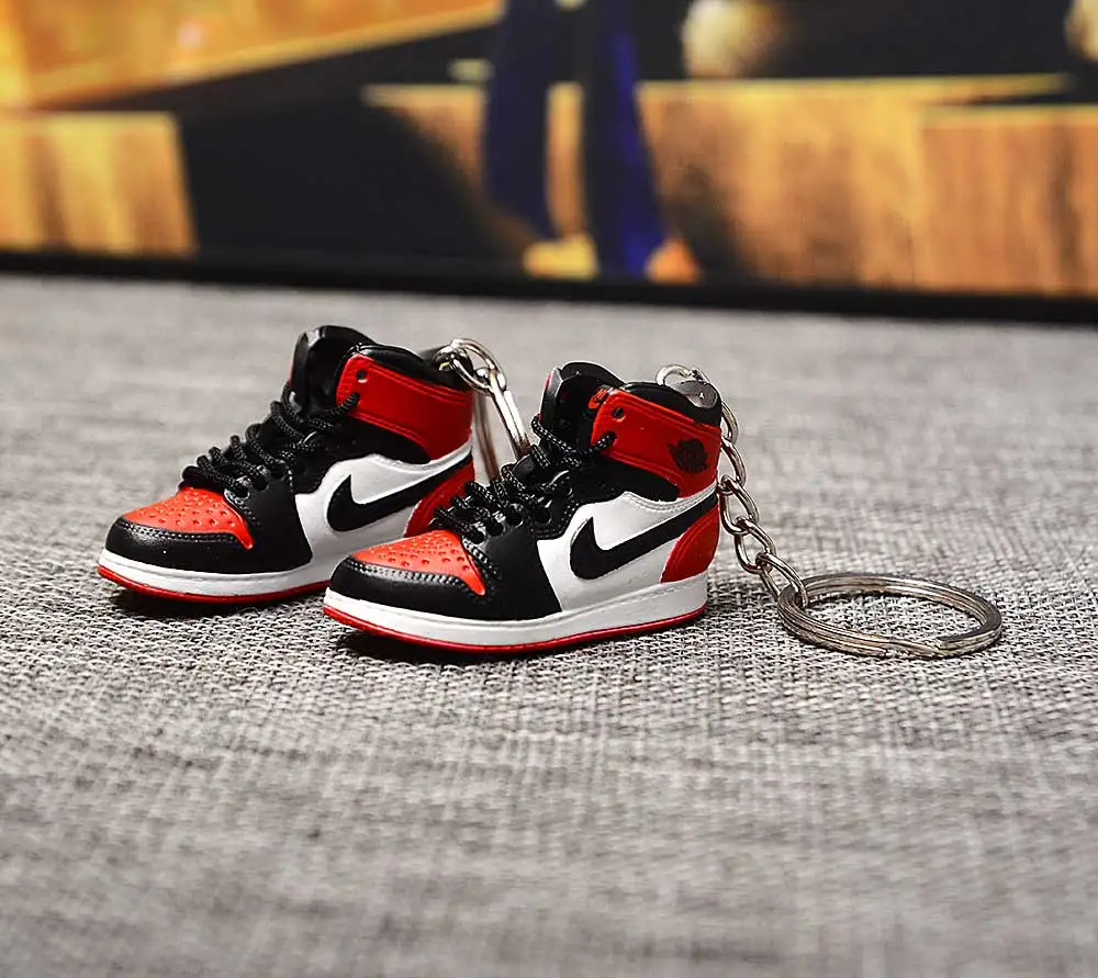 a pair w metal ring Дропшиппинг тапки обуви брелок 1 3D мини-кроссовки "OW CHICAGO" Спортивная обувь тапки брелки - Цвет: a pair w metal ring