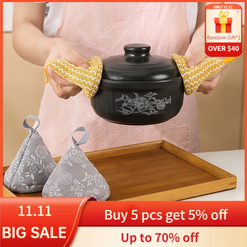 

Kitchen Oven Mitts Anti-scalding Pot Cap Triangle Cute Cotton Linen Insulation Pot Handle High Temperature Anti Scald Gloves