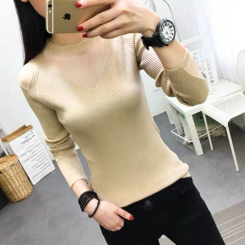 Женский свитер с круглым вырезом облегающий кружевной открытыми плечами