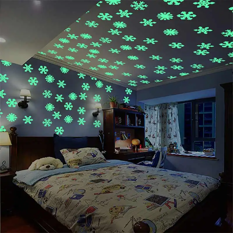 

50pcs 3cm Snow 3D Luminous Fluorescent Wall Sticker Christmas Gift Living Home Decor for Kids Rooms Supply