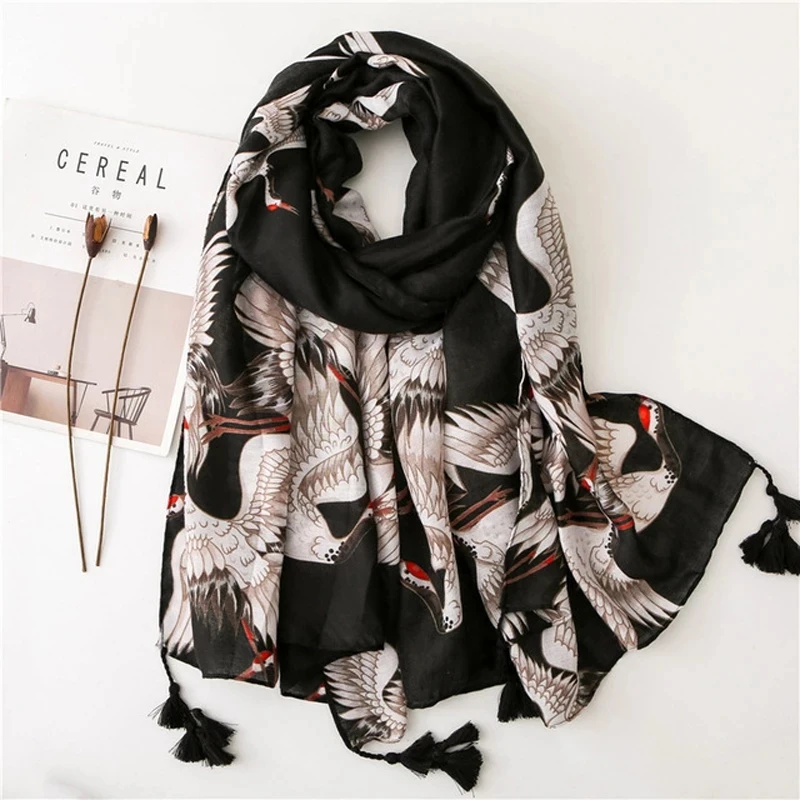 

2020 New Fashion Summer Women Scarf flower Beach Shawls and Wraps Female Foulard Echarpe Hijab Store Scarves Designer Bandana