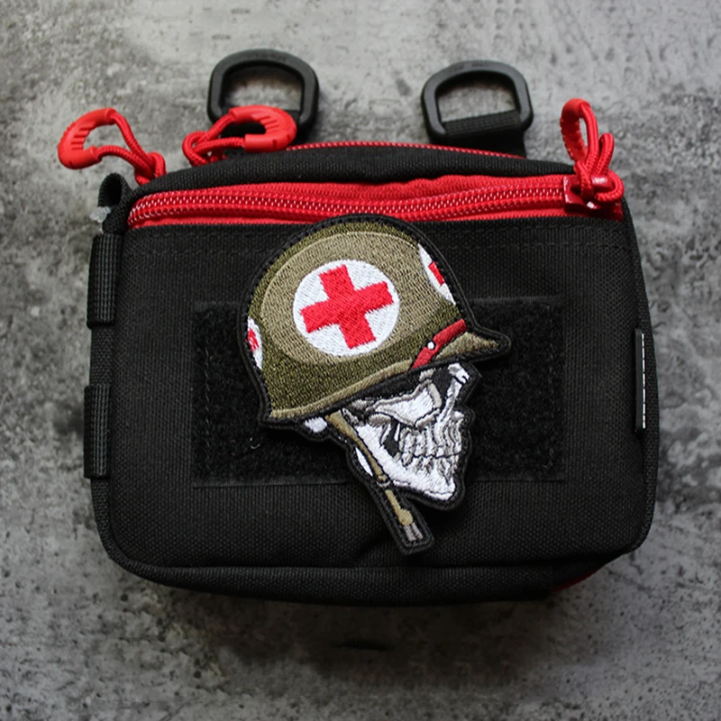 Череп солдат тактический шлем чехол для телефона на руку велкро заплаты вышивки