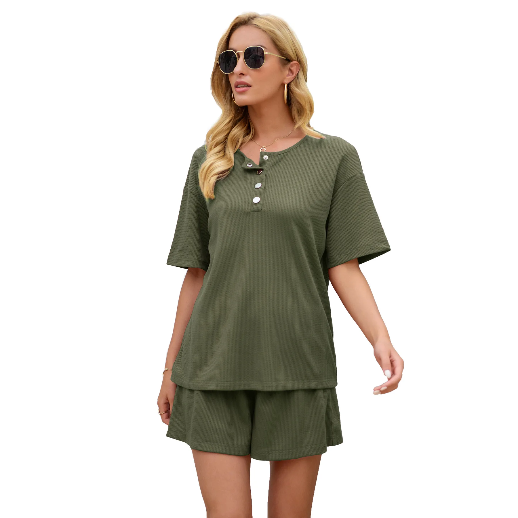 

Donsignet 2021 Summer Women Shorts Outfits Short Sleeve Crop Top Conjunto Feminino Solid Color Casual Loose Shorts Two Piece Set