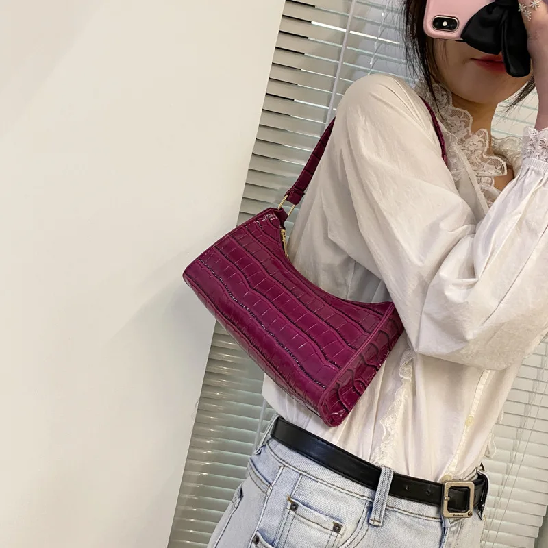 

Fashion Exquisite Shopping Bag Retro Casual Women Totes Shoulder Bags Female Leather Solid Color Chain Handbag for Women 2021