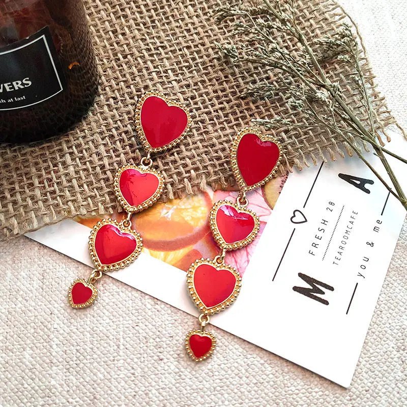 JUST FEEL Fashion Lady's Chain Heart Drop Earring For Women Bohemian Enamel Long Statement Earrings Wedding Party Female Jewelry |