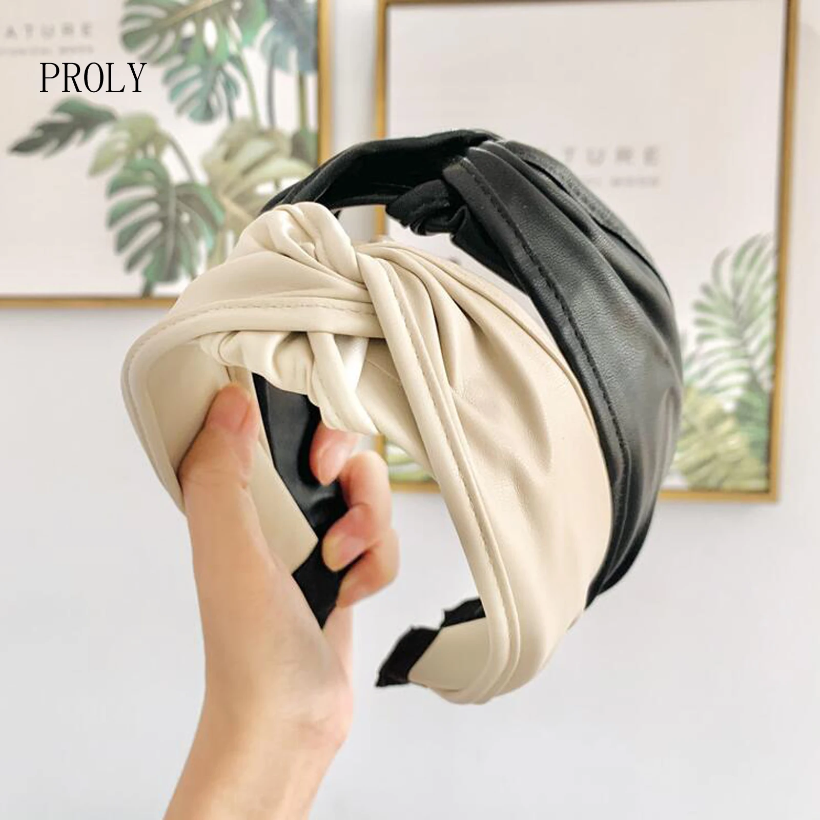 

Повязка на голову женская из экокожи, 4 см