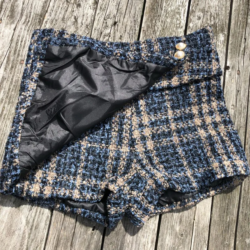 

High Waist Autumn and Winter Tweed Shorts New Style Korean Fashion Plaid Slim Loose Wide Leg Booty Blue Color shorts