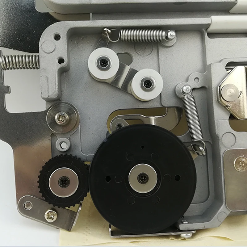 Кормушка YAMAHA FT 8x2 мм KJW-M1100-023 для машины YG12 0402 smt