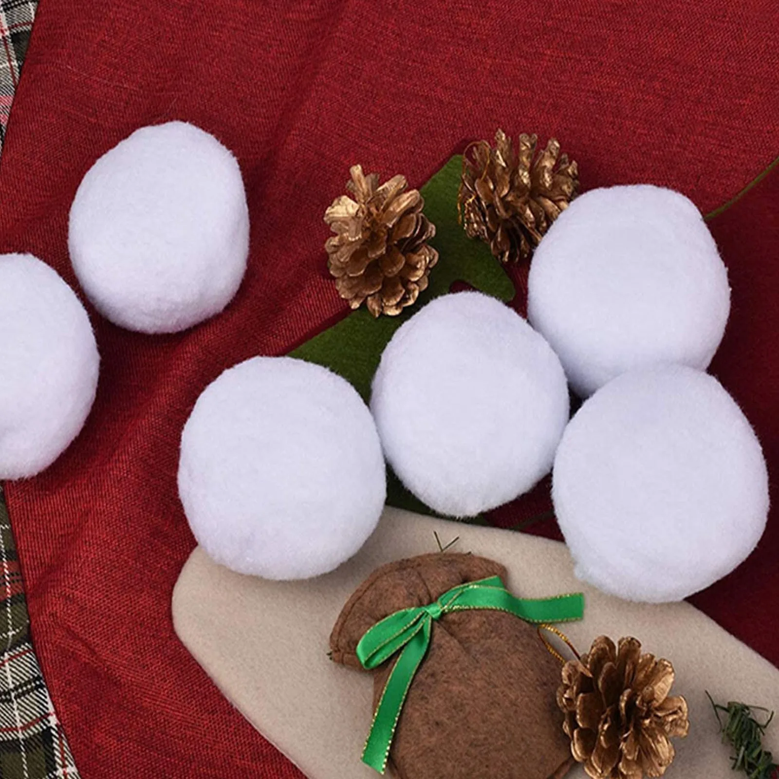 

30PCS Simulation Snowball Toys children's Indoor Artificial cloth fleece snowball fight kids team Christmas gifts 2021 Drop Ship