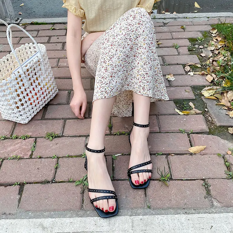 

Fashion Womens Shoes 2021 Female Sandal Open Toe Buckle Strap Clear Heels Luxury Low New Girls Outside Peep Beige Flat Summer Gl