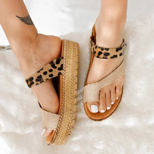 

Slippers Set of Toes Women Sandals Summer Shoes Flats Hasp Gladiator Brief Sandals Weave Light Beach Shoes Wear-resistant New