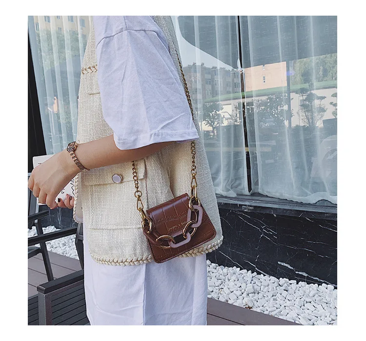 Fashion Mini Saddle Women Shoulder Bags Designer Brand Acrylic Chain Handbags Luxury Pu Leather Female Crossbody Bag Small Purse