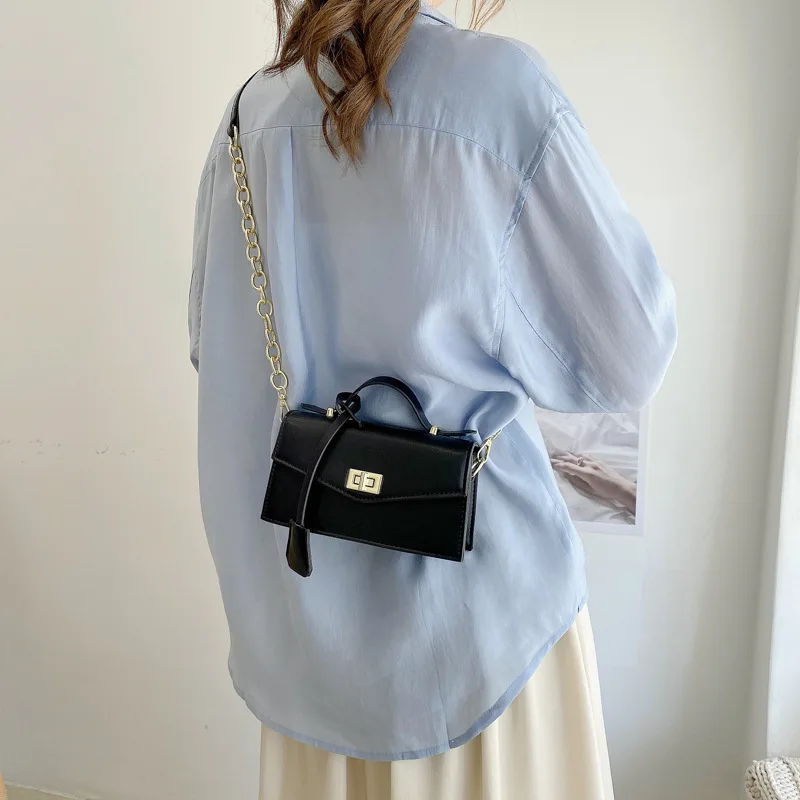 

Brand Designer Ladies Chain Shoulder Bag 2021 New Trendy Fashion Female Bag Net Red Handbag Hot Selling Popular Messenger Bag