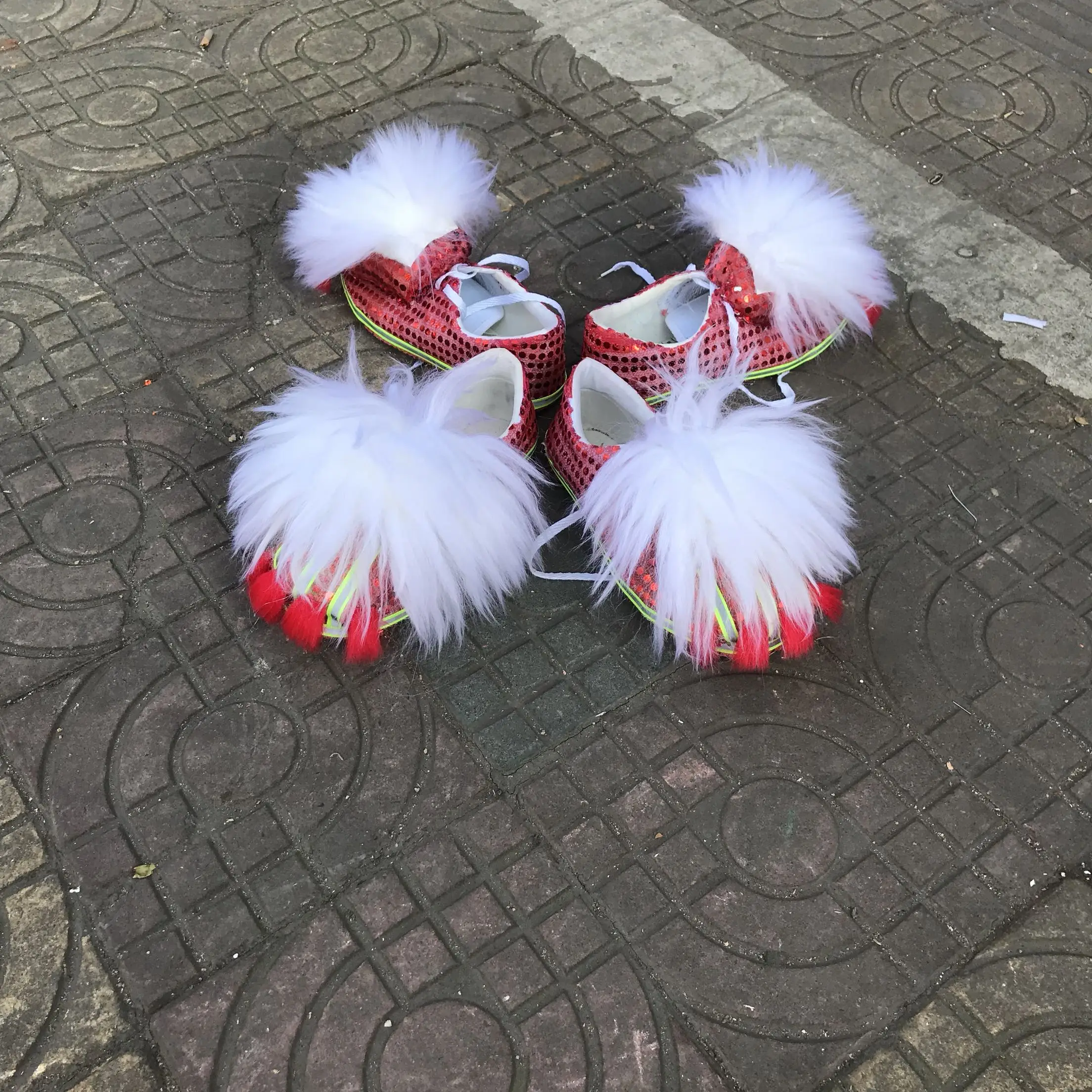 Шерстяная танцевальная обувь со львом Костюм талисмана из шерсти Китайская