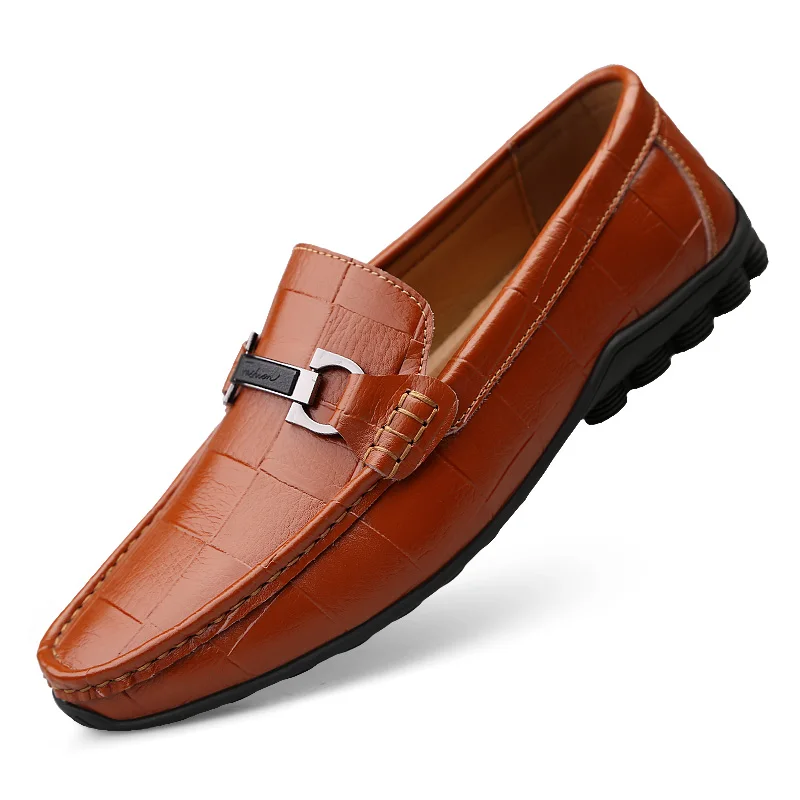 Brown men shoes Новинка; Мужская обувь из натуральной кожи; повседневные лоферы; мужские мокасины; мягкая обувь без застежки на плоской подошве; легкая обувь для вождения; - Цвет: Brown men shoes
