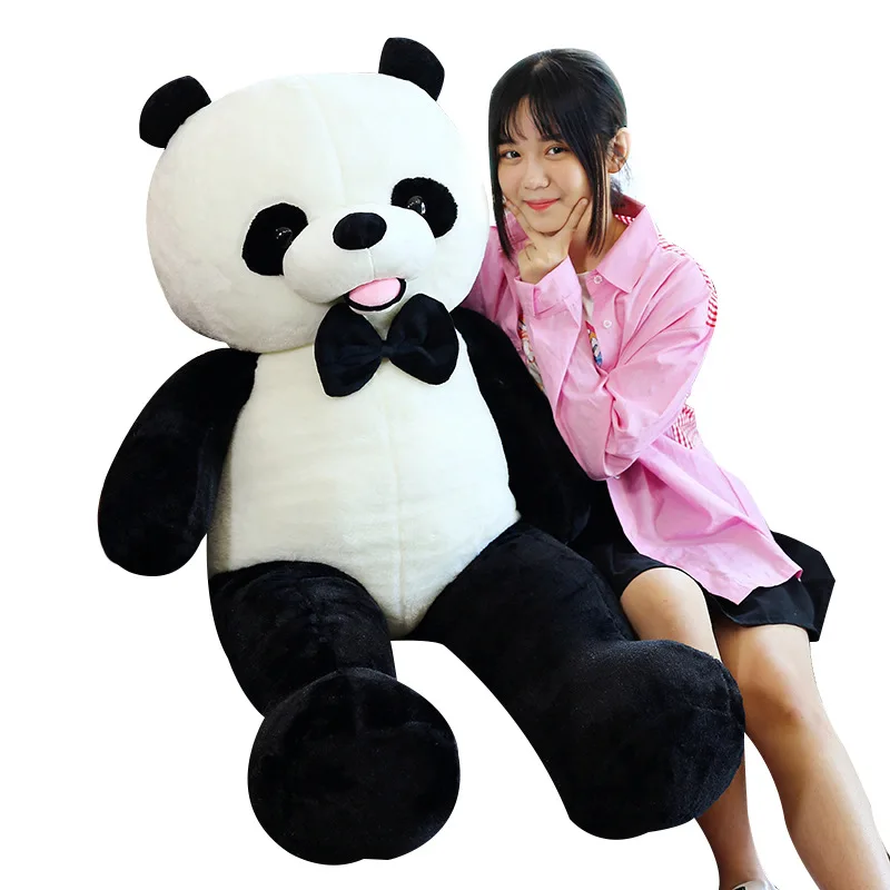 Giant toy. Панда со съемными прическами. Красная Панда плюшевая игрушка. Стихи для японских детей плюшевый Панда. Плюшевая Панда полке магазина в магазине.