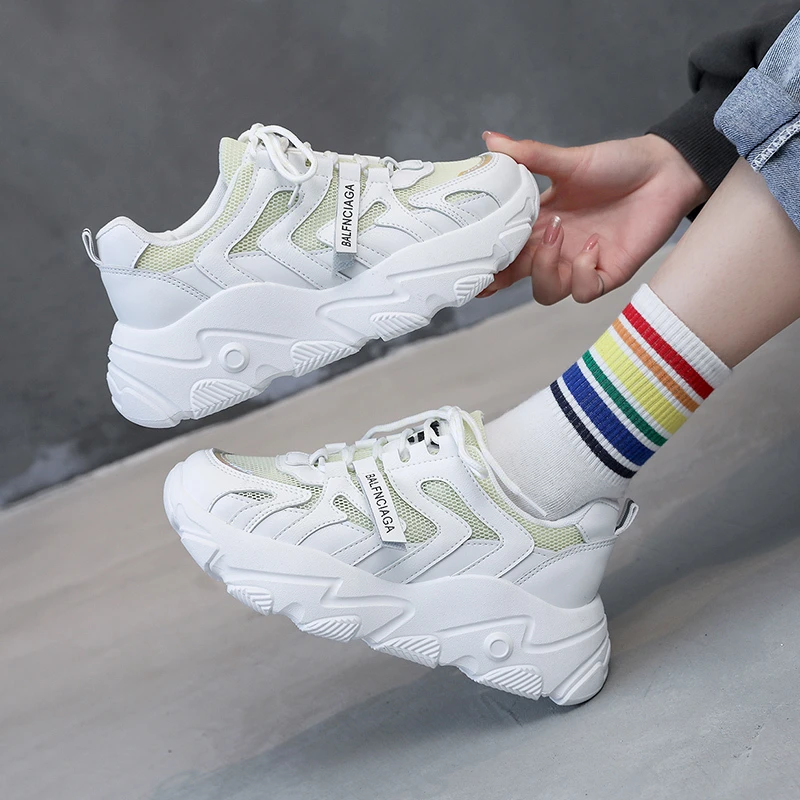 Женские кроссовки на платформе розовые теннисные туфли со шнуровкой