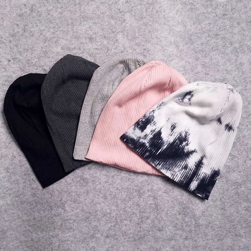 Женские однотонные хлопковые шапки с гофрированной резинкой шапки-Skullies для зимы