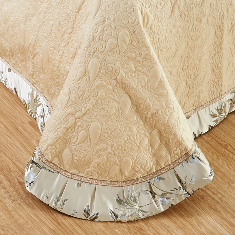 

Europe style Flower Satin Jacquard Luxury Wedding Bedding set Queen King size Duvet cover Cotton bed spread sheet set pillow